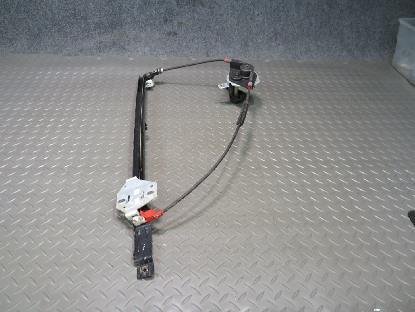 99-03 VW Eurovan T4 Front Right Door Manual Window Regulator w Handle OEM