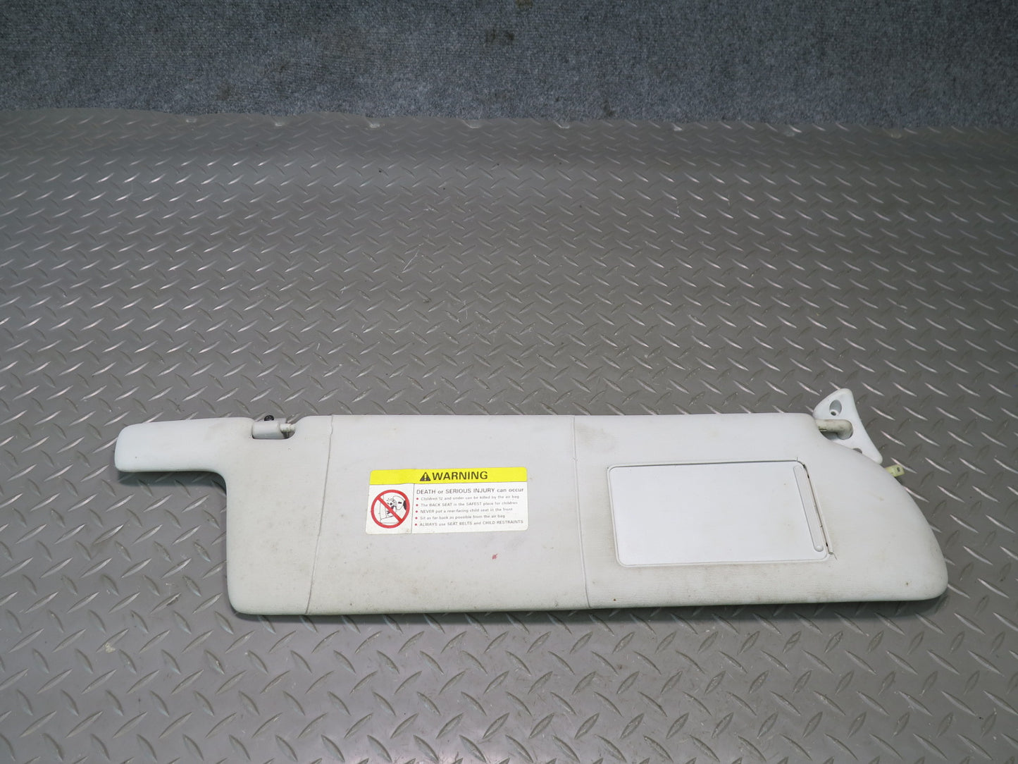 99-03 VW Eurovan T4 Set of 2 Front Left & Right Sun Visor OEM