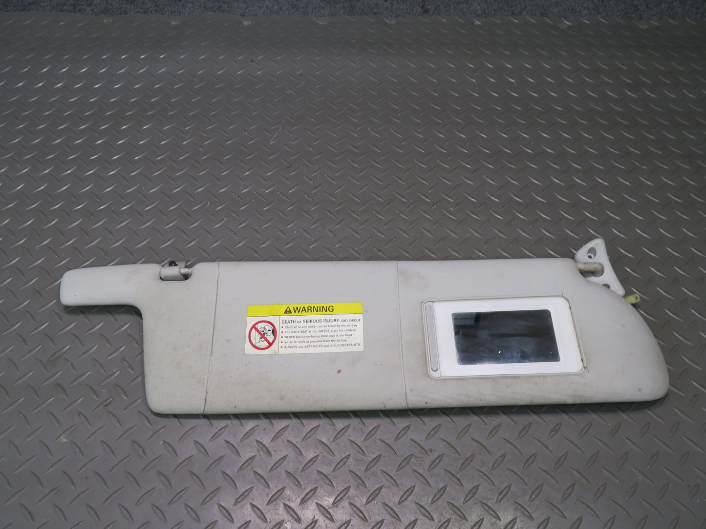 99-03 VW Eurovan T4 Set of 2 Front Left & Right Sun Visor OEM