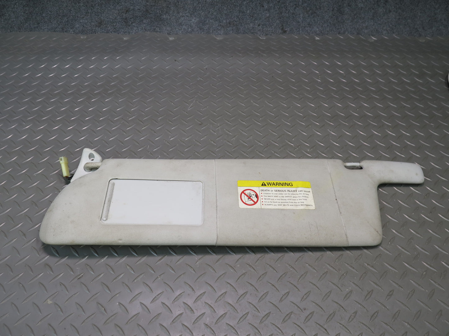 99-03 VW Eurovan T4 Set of 2 Front Left & Right Sun Visor OEM