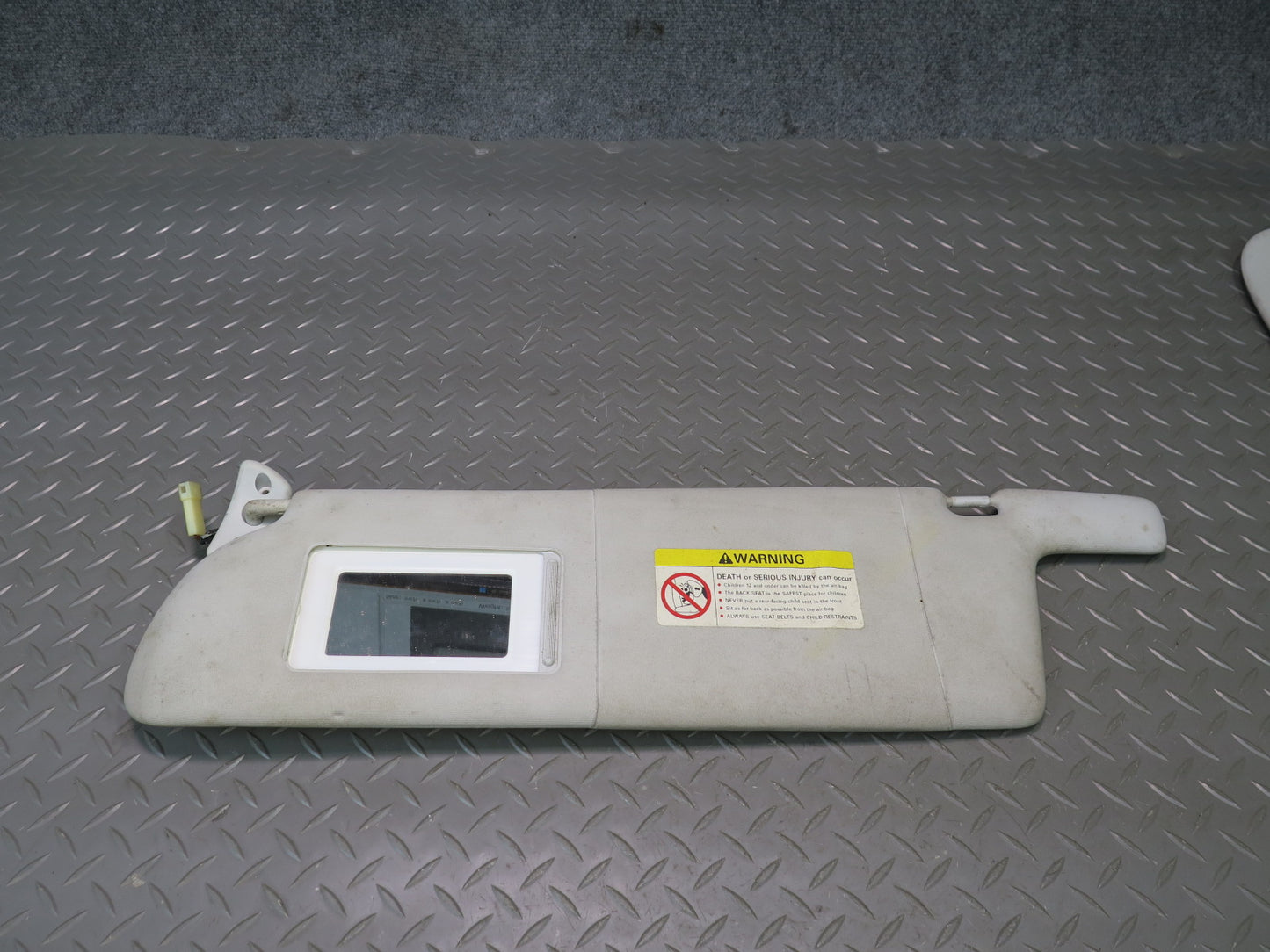 99-03 VW Eurovan T4 Set of 2 Front Left & Right Sun Visor OEM