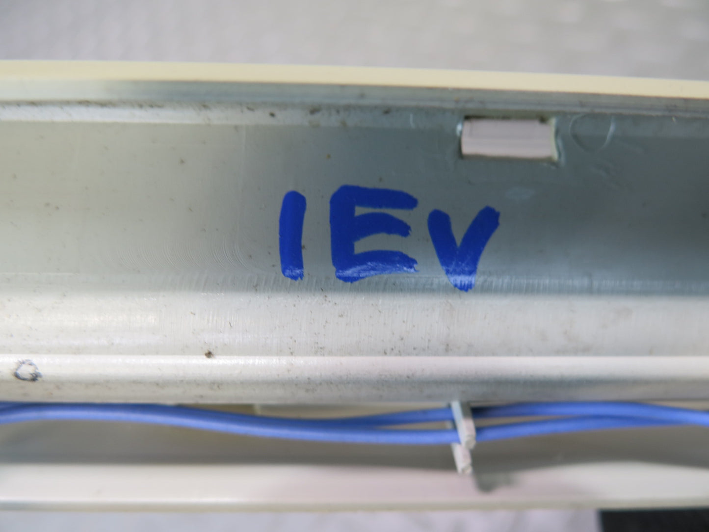 97-03 VW Eurovan T4 Interior Reading Dome Light Lamp 7D0947107A OEM
