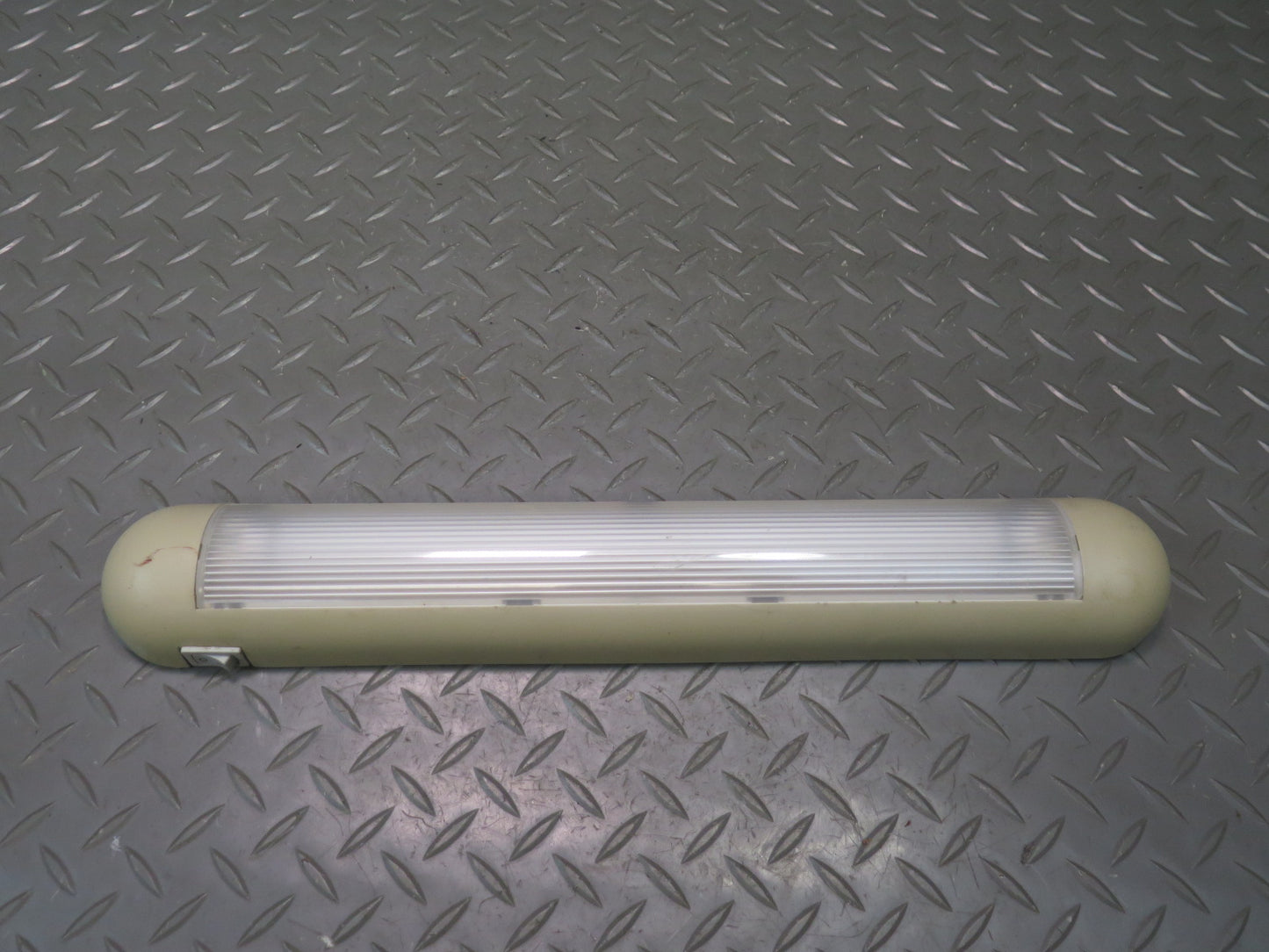 97-03 VW Eurovan T4 Interior Reading Dome Light Lamp 7D0947107A OEM