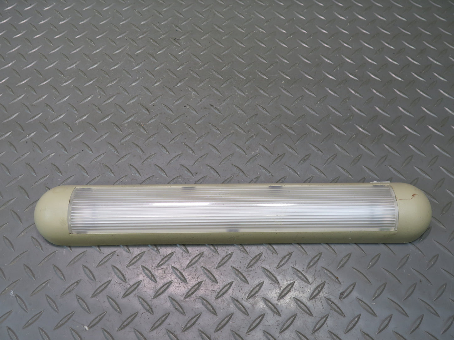 97-03 VW Eurovan T4 Interior Reading Dome Light Lamp 7D0947107A OEM