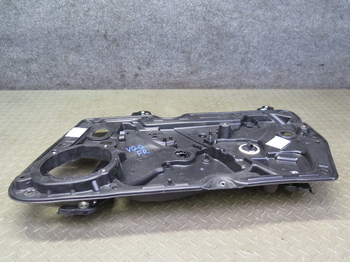 10-14 VW Golf GTI R MK6 4DOOR Front Right Passenger Door Window Regulator OEM