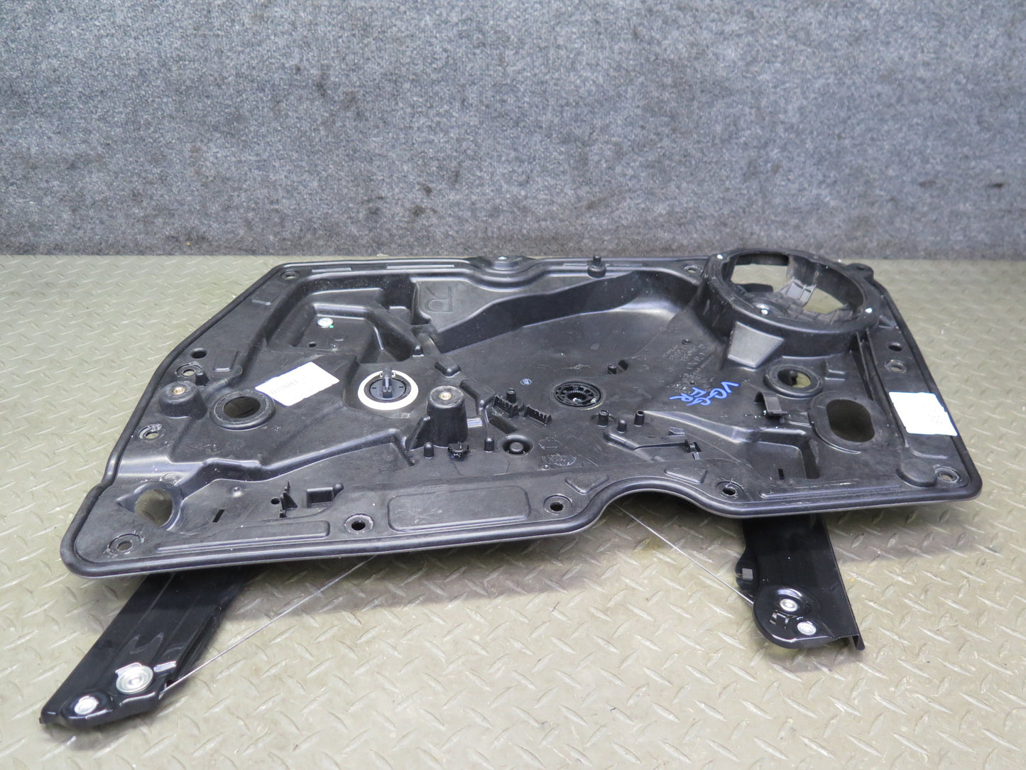 10-14 VW Golf GTI R MK6 4DOOR Front Right Passenger Door Window Regulator OEM