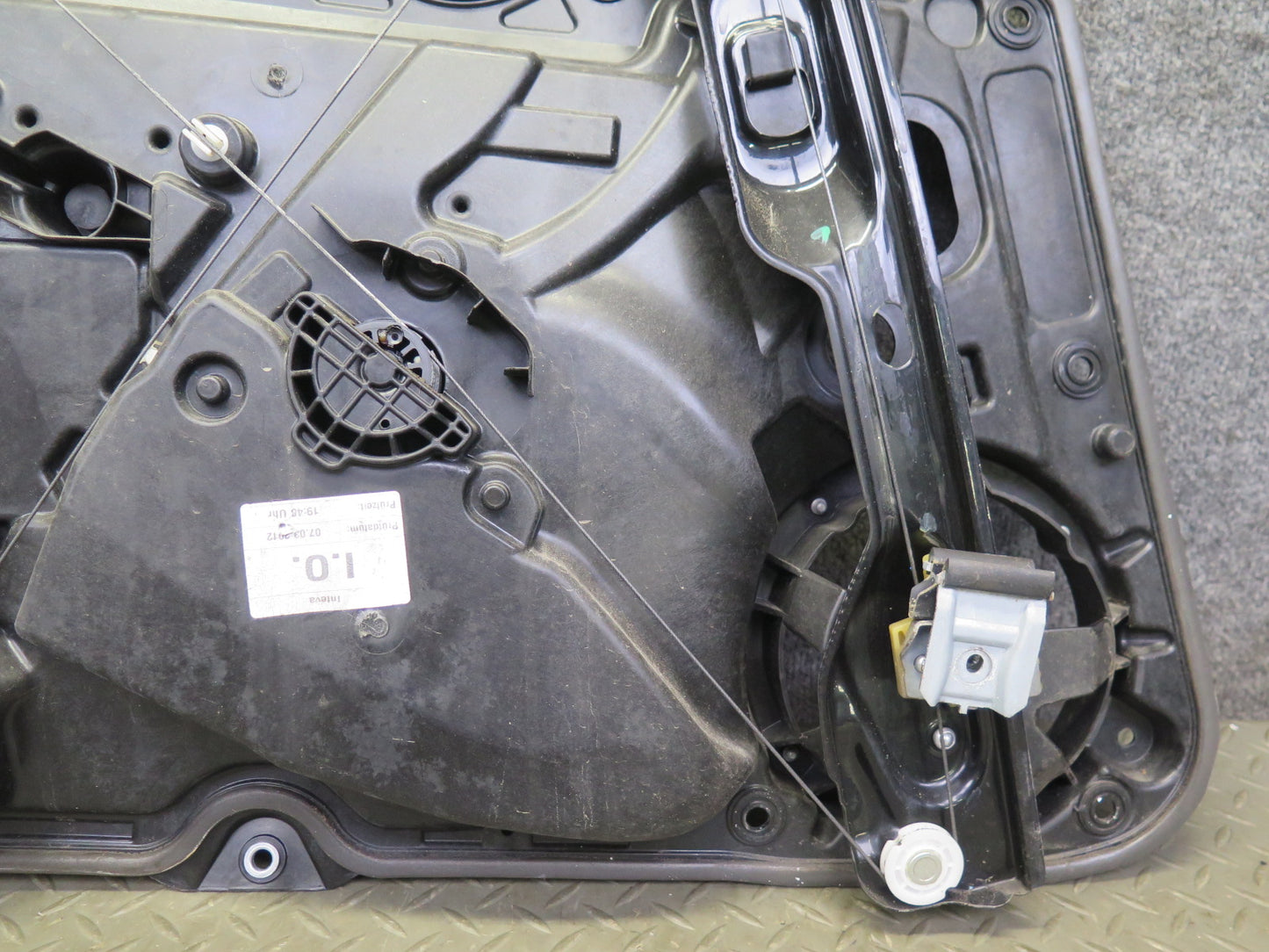 10-14 VW Golf GTI R MK6 4DOOR Front Right Passenger Door Window Regulator OEM