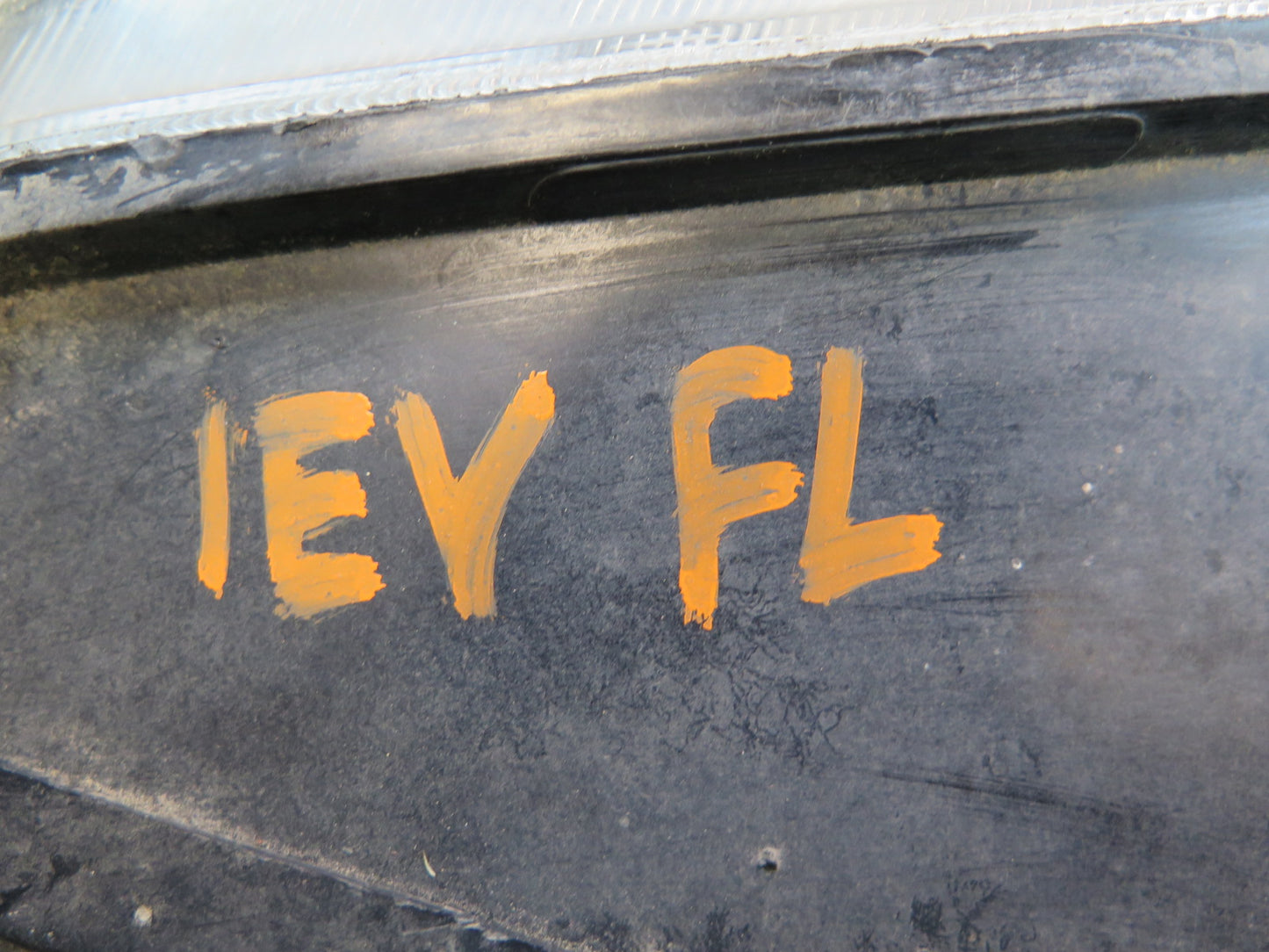 99-03 VW Eurovan T4 Set of 2 Front Left & Right Fog Light Lamp OEM