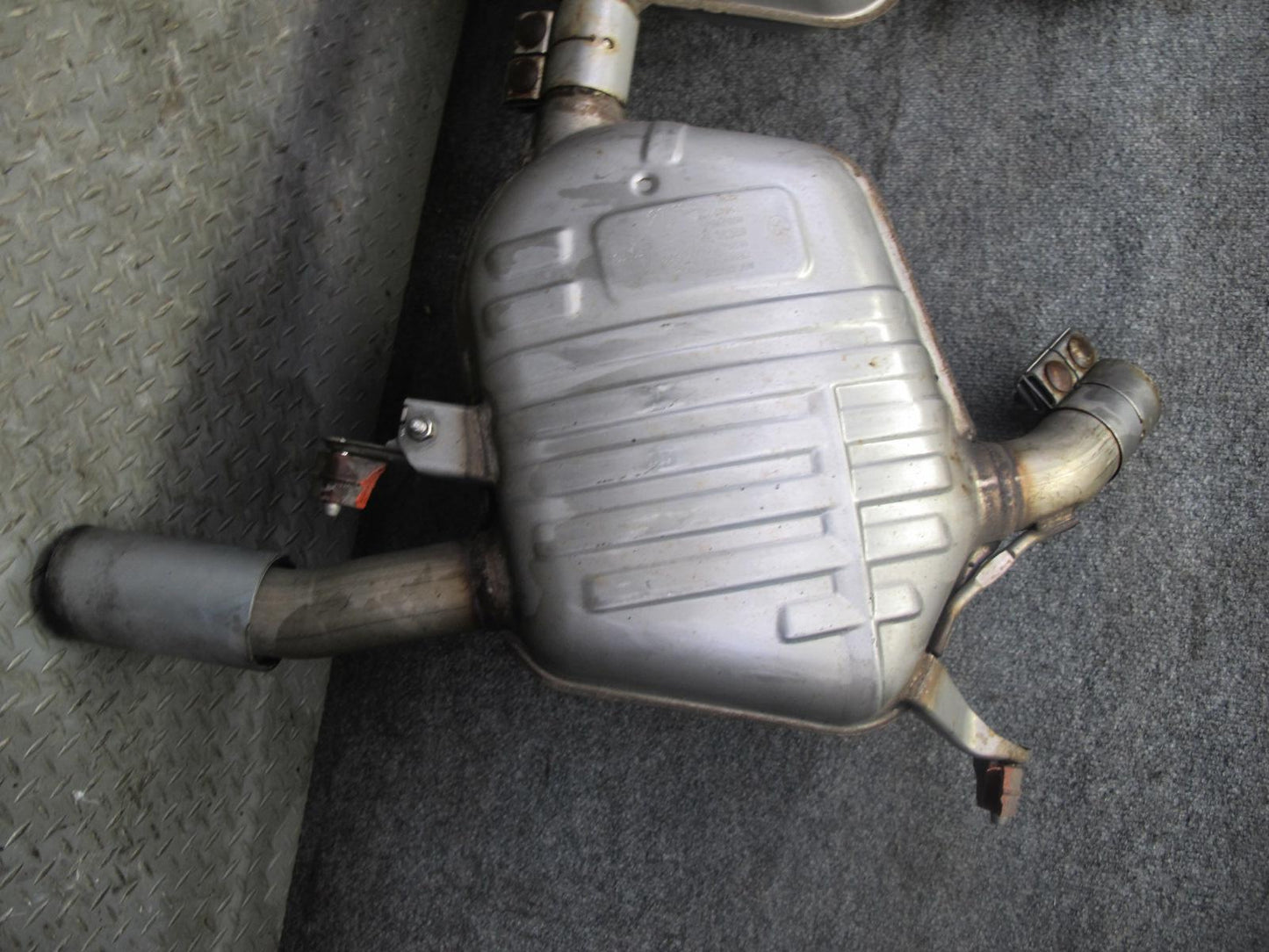 11-13 BMW E92 E93 335i N55 Set of 2 Rear Left & Right Exhaust Muffler w Tips OEM