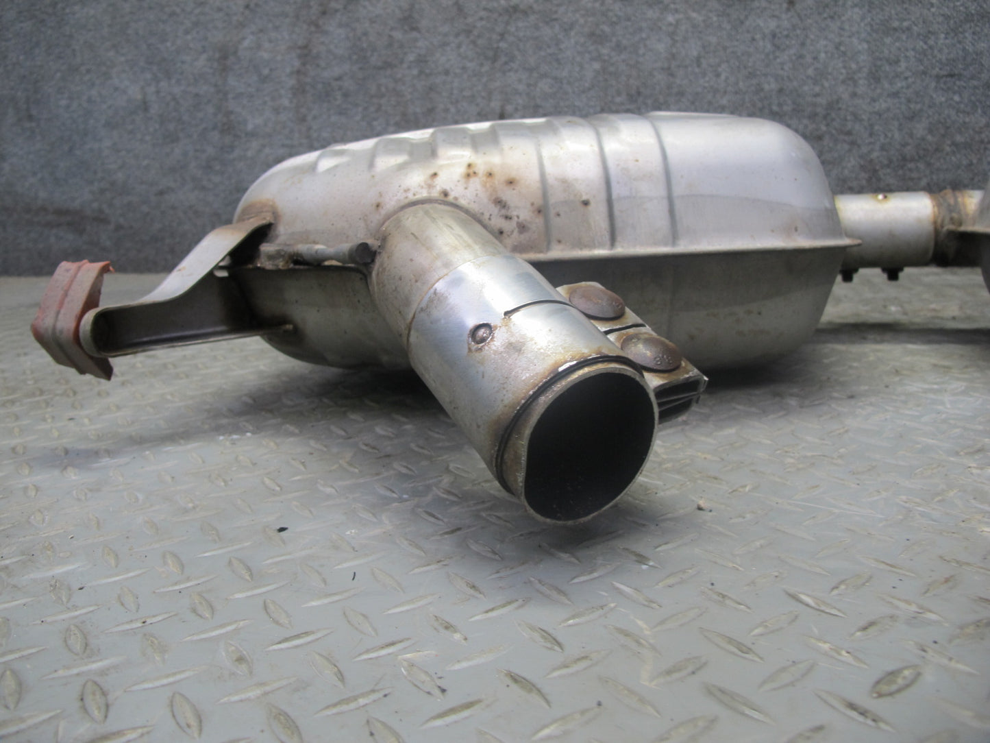 11-13 BMW E92 E93 335i N55 Set of 2 Rear Left & Right Exhaust Muffler w Tips OEM