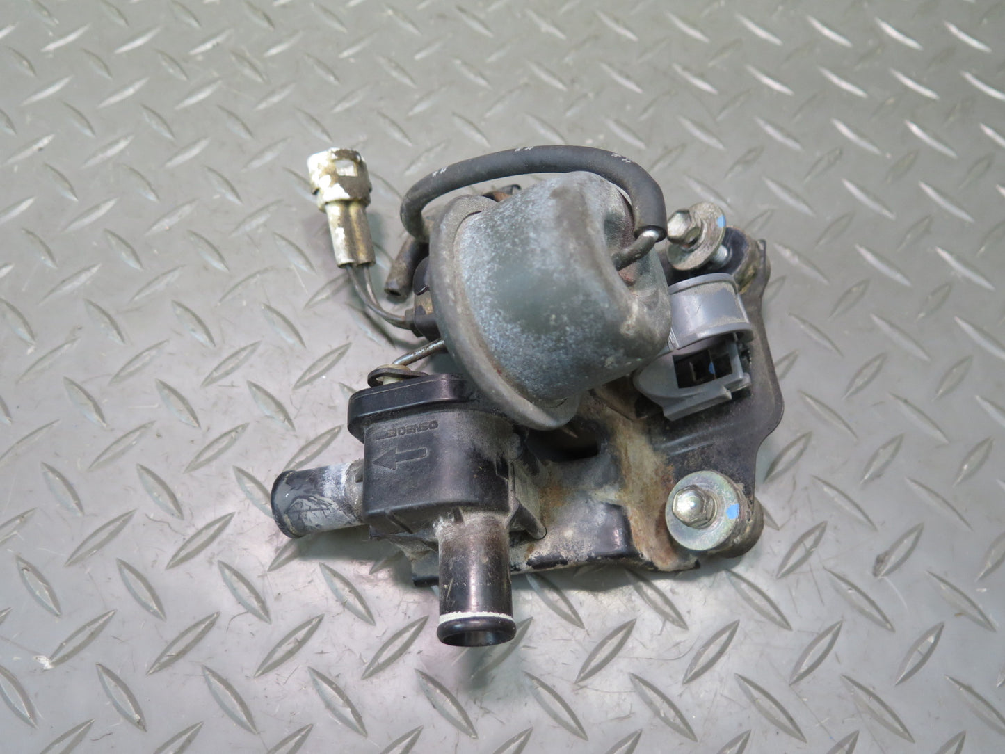 86-92 Toyota Supra MA70L Vacuum Purge Control Valve Switch Solenoid 59K OEM