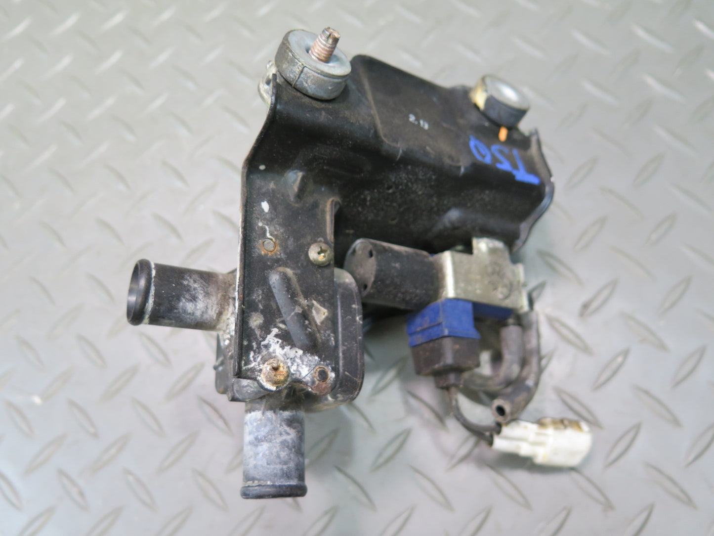 86-92 Toyota Supra MA70L Vacuum Purge Control Valve Switch Solenoid 59K OEM