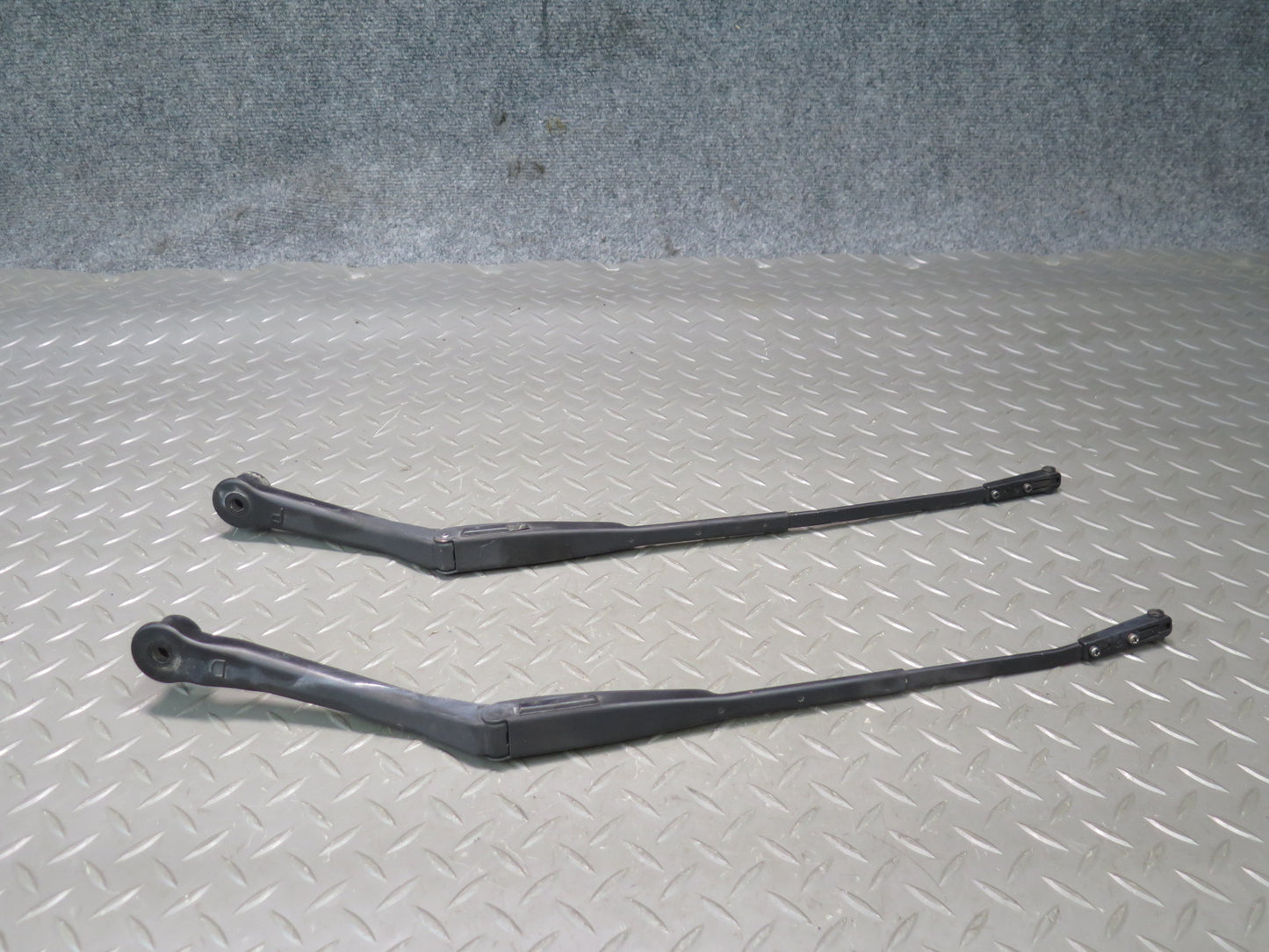 89-92 Toyota Supra MK3 Set of 2 Front Left & Right Windshield Wiper Arm OEM