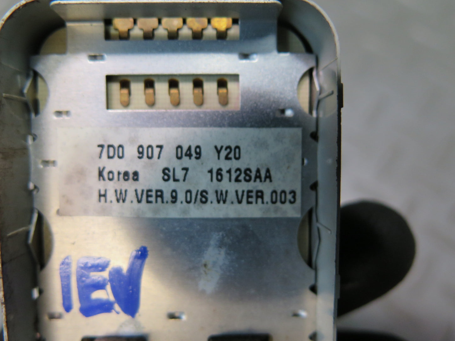 99-03 VW Eurovan T4 Rear A/C Heater Climate Control Switch 7D0907049 OEM