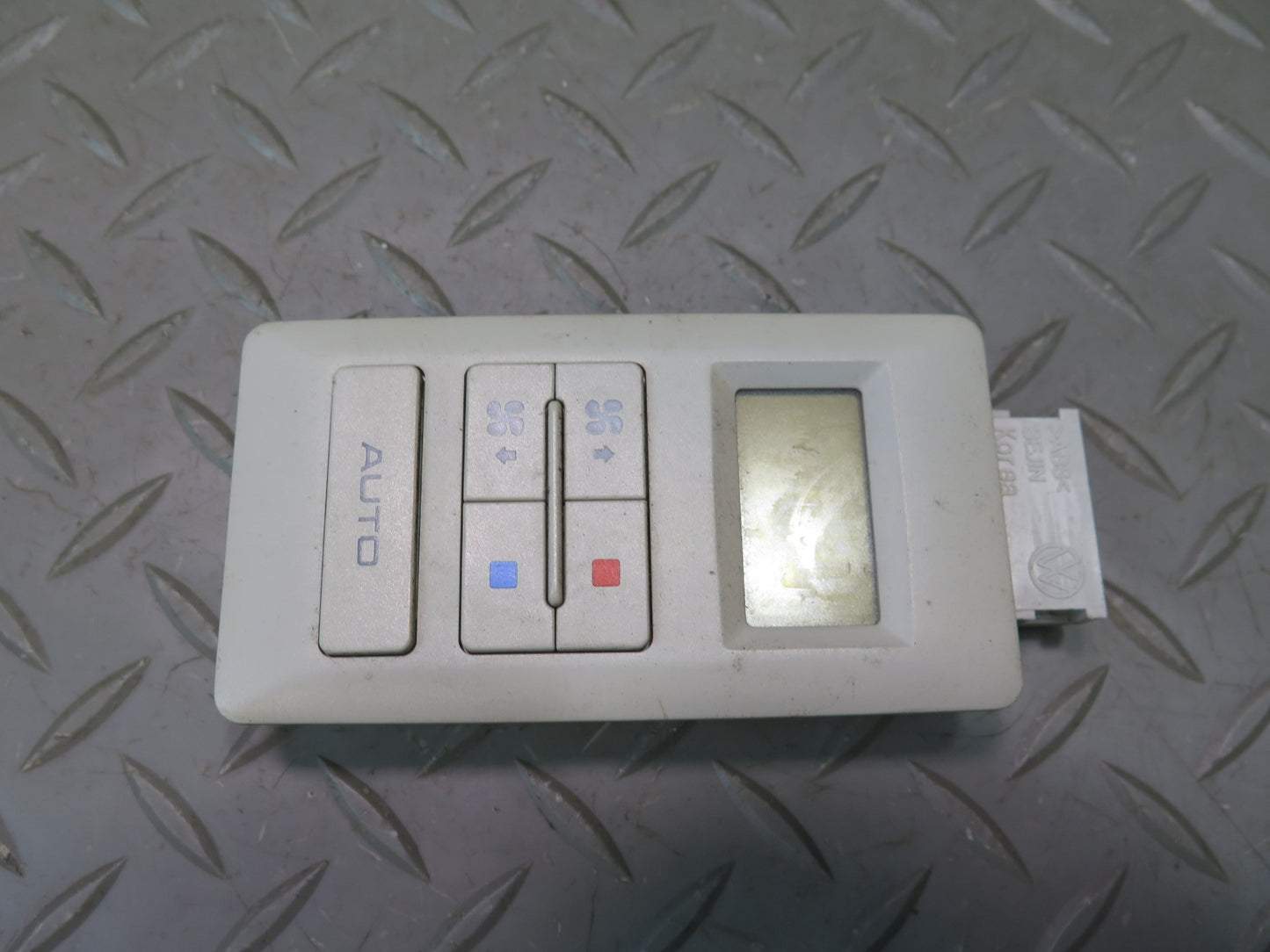 99-03 VW Eurovan T4 Rear A/C Heater Climate Control Switch 7D0907049 OEM