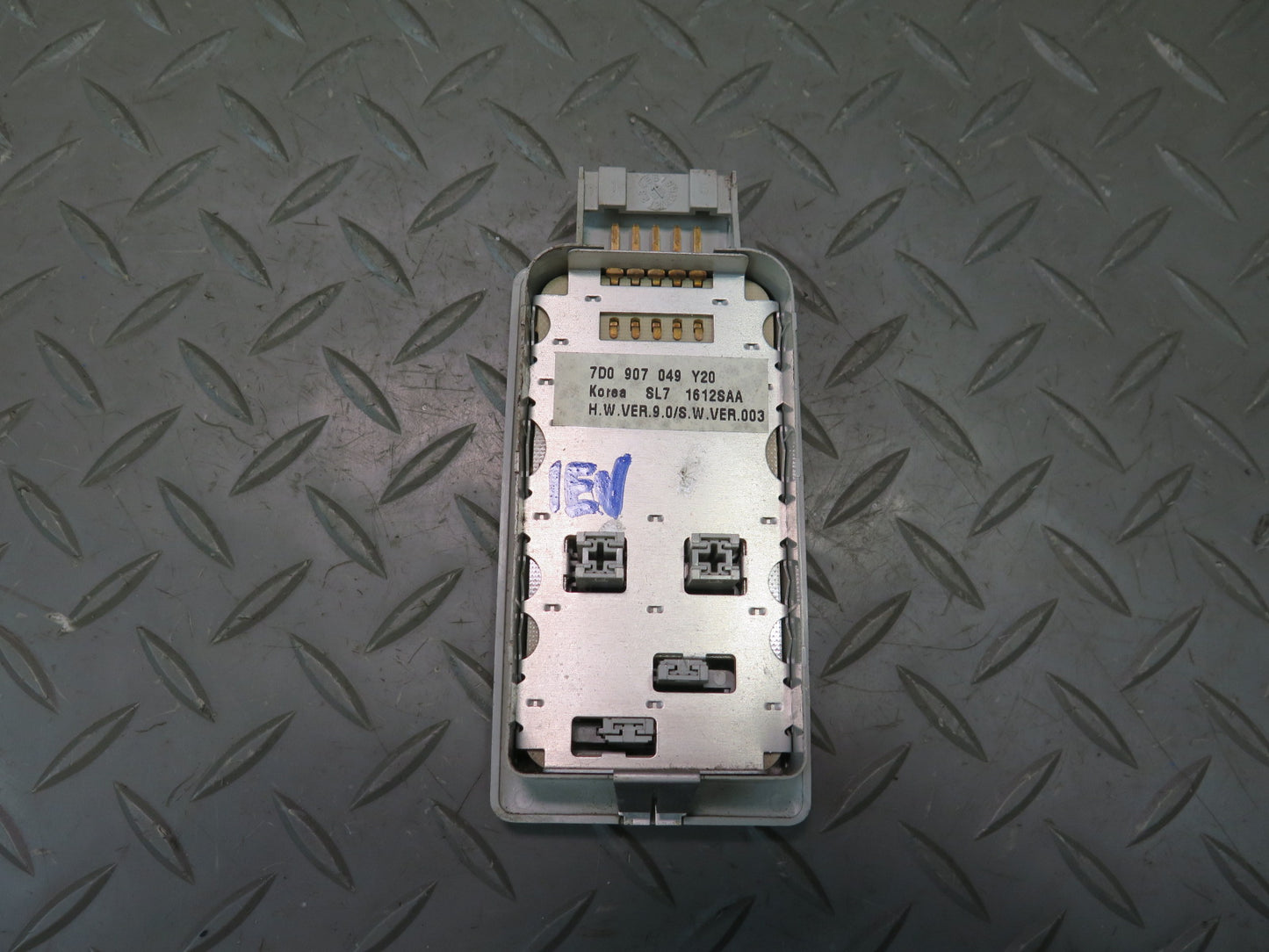 99-03 VW Eurovan T4 Rear A/C Heater Climate Control Switch 7D0907049 OEM