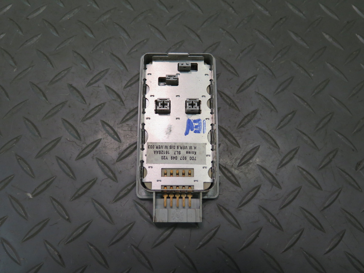 99-03 VW Eurovan T4 Rear A/C Heater Climate Control Switch 7D0907049 OEM