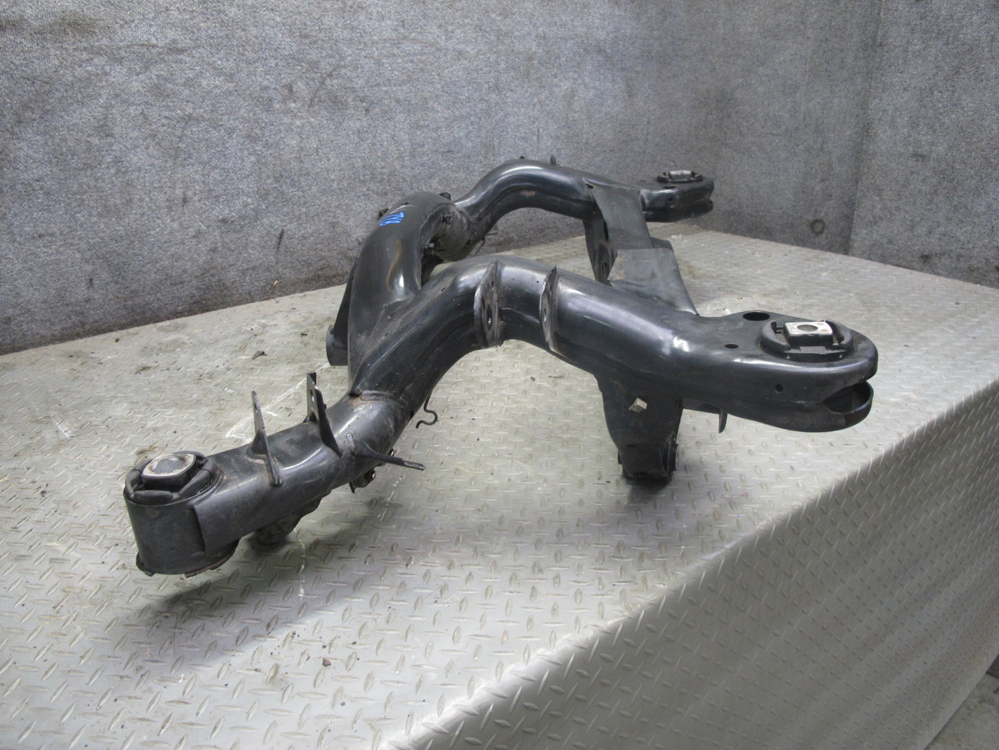 07-13 BMW E90 E92 E93 335i RWD Rear Suspension Crossmember Subframe Carrier OEM