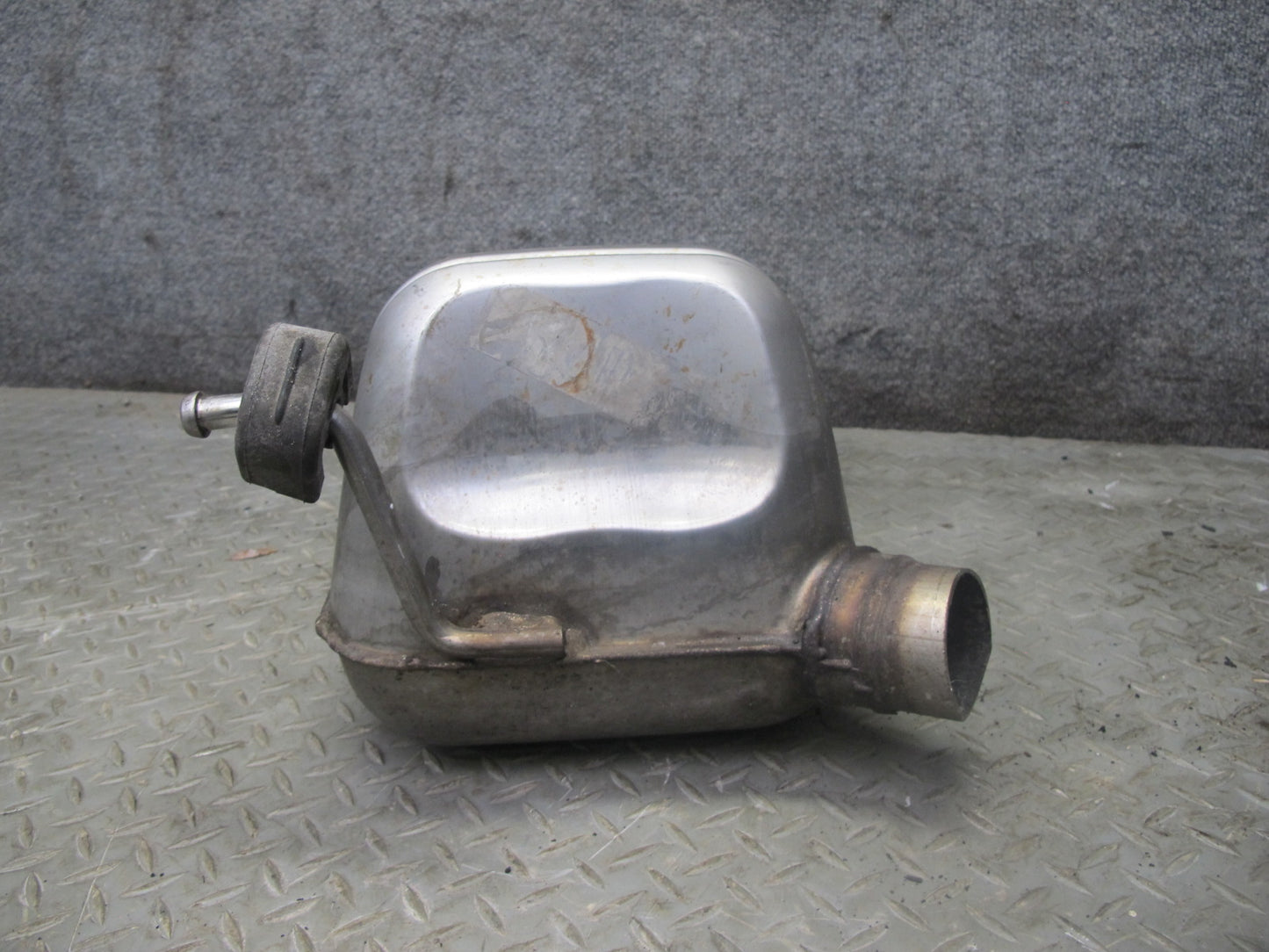 05-11 Mercedes R171 SLK55 AMG Rear Right Exhaust Muffler w Tips 1714910801 OEM