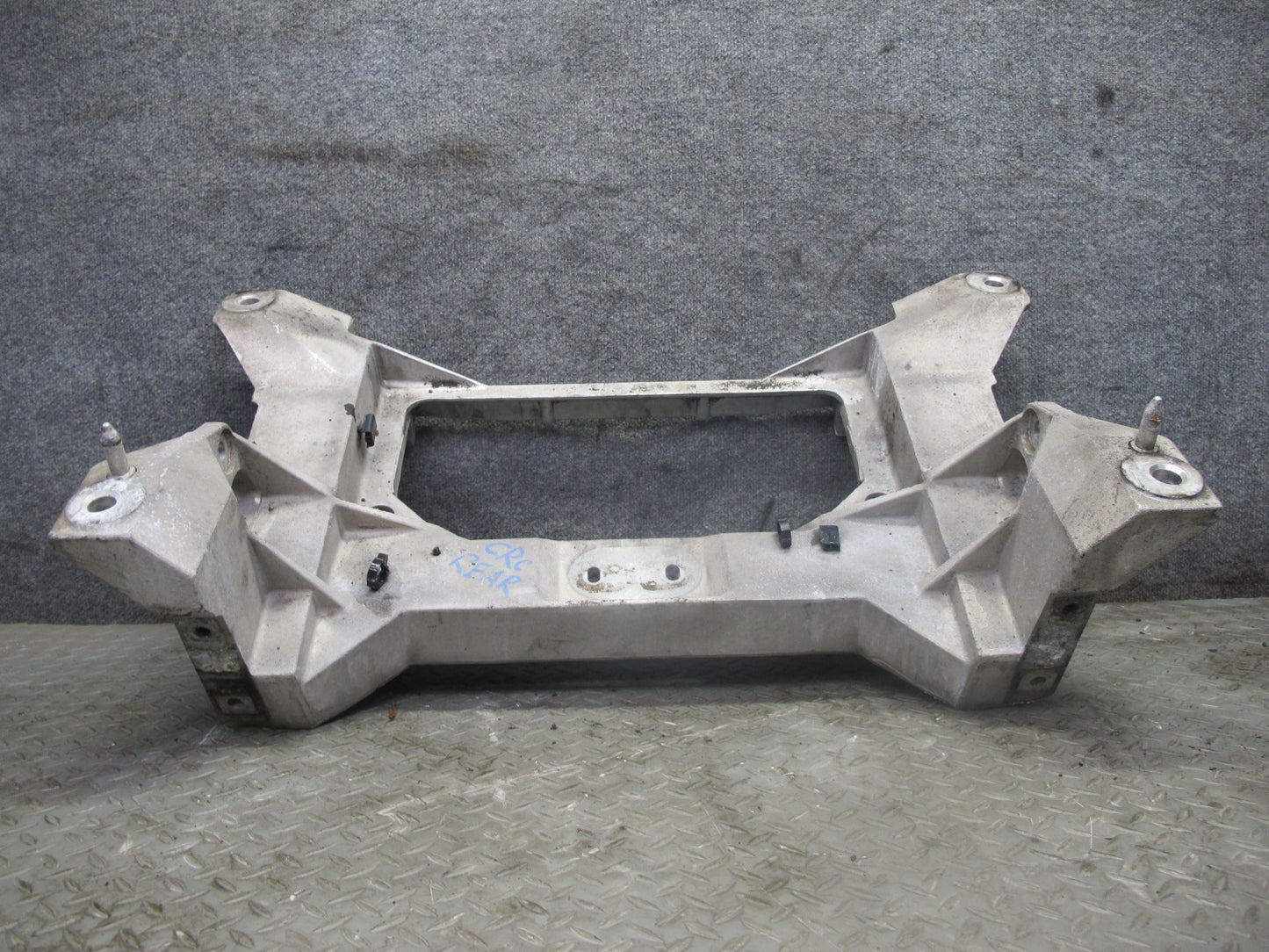 99-04 Chevrolet Corvette C5 Rear Suspension Subframe Crossmember Carrier 88K OEM