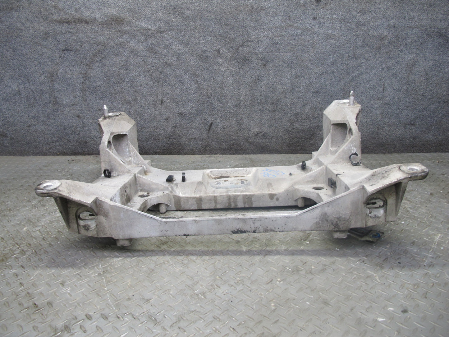 99-04 Chevrolet Corvette C5 Rear Suspension Subframe Crossmember Carrier 88K OEM