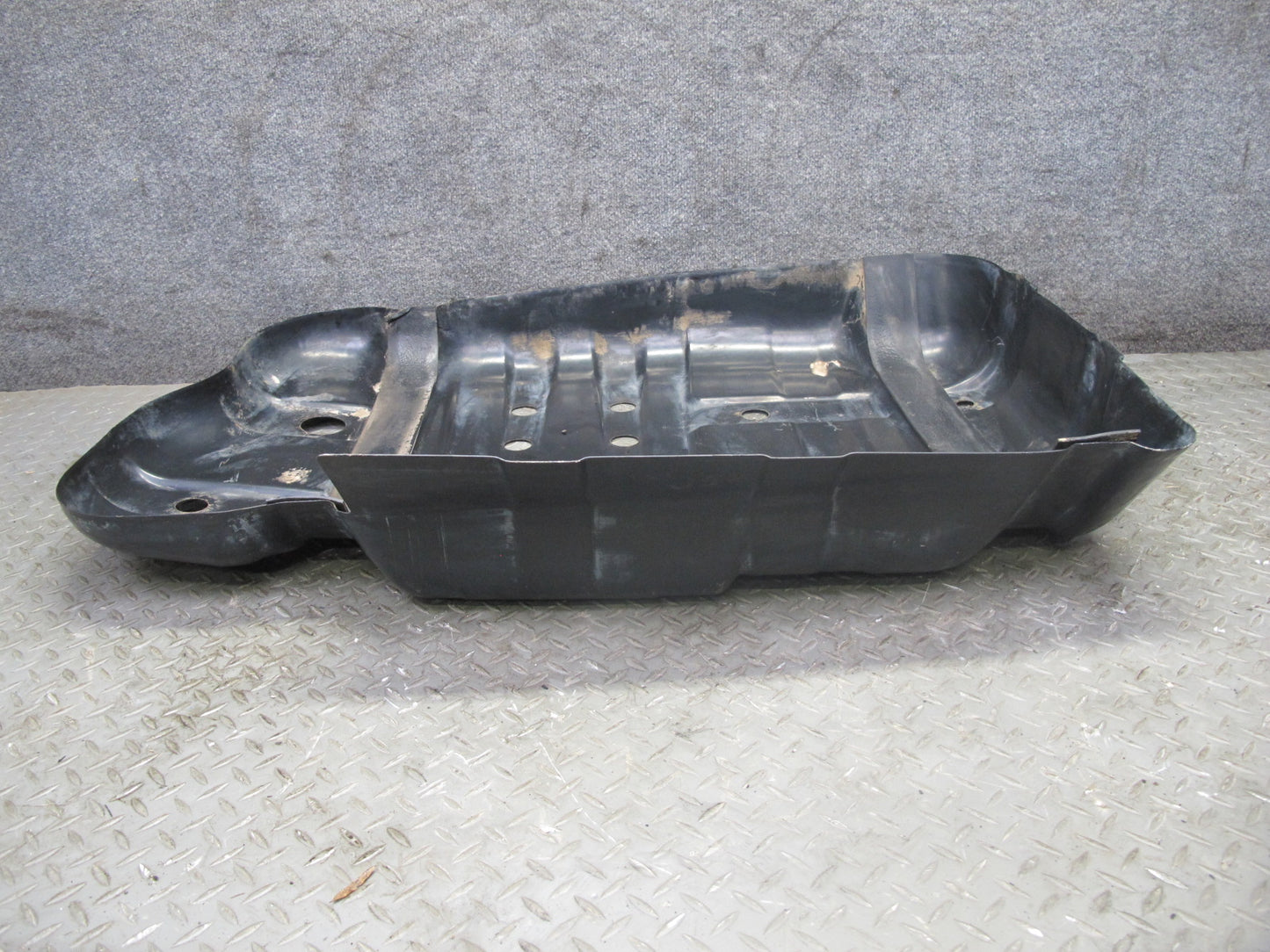 1998-2007 Lexus J100 LX470 Fuel Tank Shield Cover Assembly