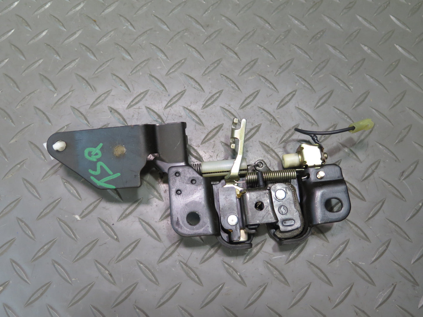 86-92 Toyota Supra MA70L Rear Hatch Trunk Lid Release Lock Latch OEM