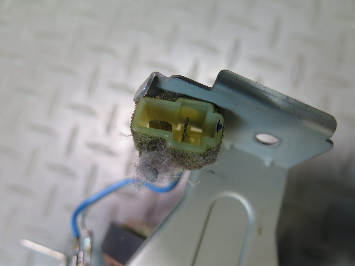 89-92 Toyota Supra MK3 Set of 2 Rear Left & Right Quarter Speaker OEM