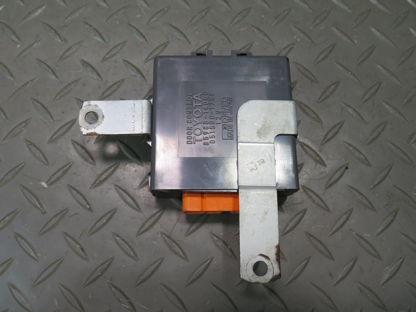 86-92 Toyota Supra MA70L Front Left Door Control Module 85980-14060 OEM