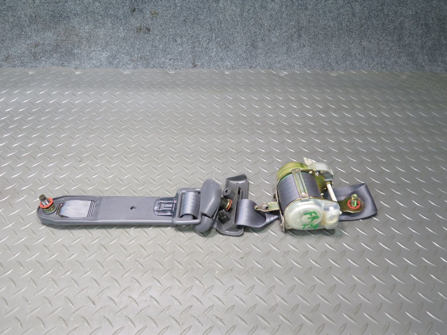 89-92 TOYOTA SUPRA MK3 FRONT RIGHT & LEFT SIDE SEATBELT RETRACTOR SET OEM