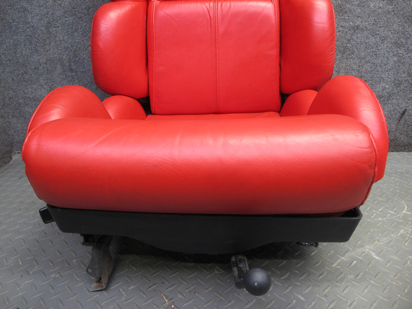 1993 Chevrolet Corvette C4 40TH Anniversary Set of 2 Front Leather Seat RED OEM