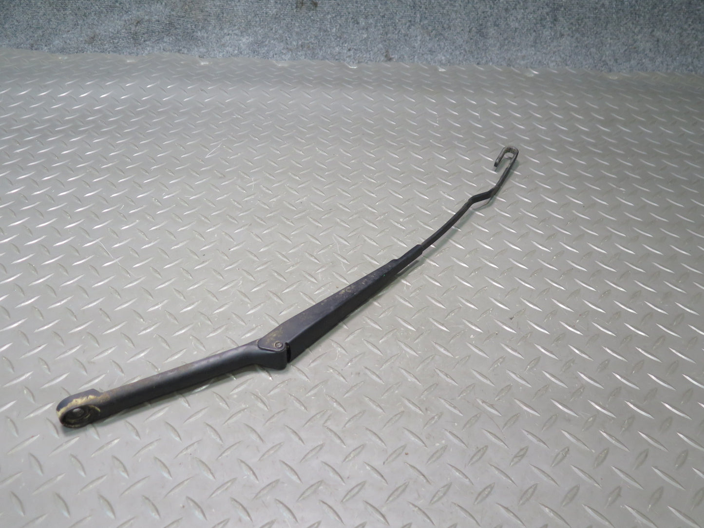 99-03 VW Eurovan T4 Set of 2 Front Windshield Left & Right Wiper Arm OEM