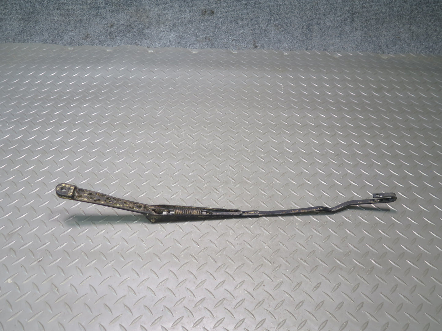 99-03 VW Eurovan T4 Set of 2 Front Windshield Left & Right Wiper Arm OEM