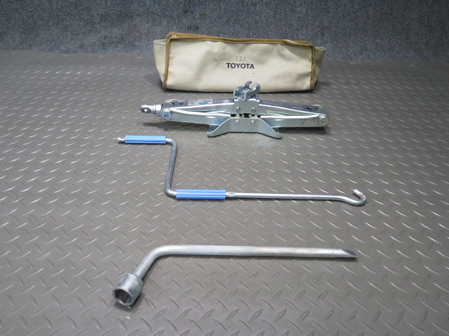 86-92 Toyota Supra MA70L Emergency Spare Tire Lift Jack Wrench Case Set OEM