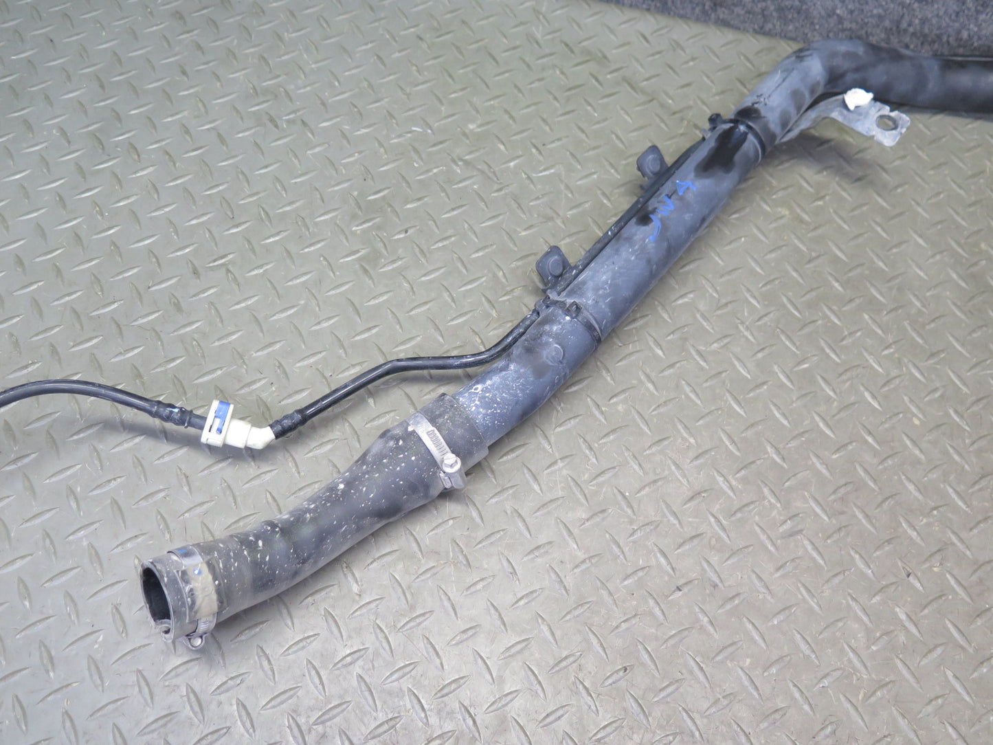 18-19 Jeep Wrangler JL Fuel Tank Filler  Neck Tube Line 52029777AE OEM