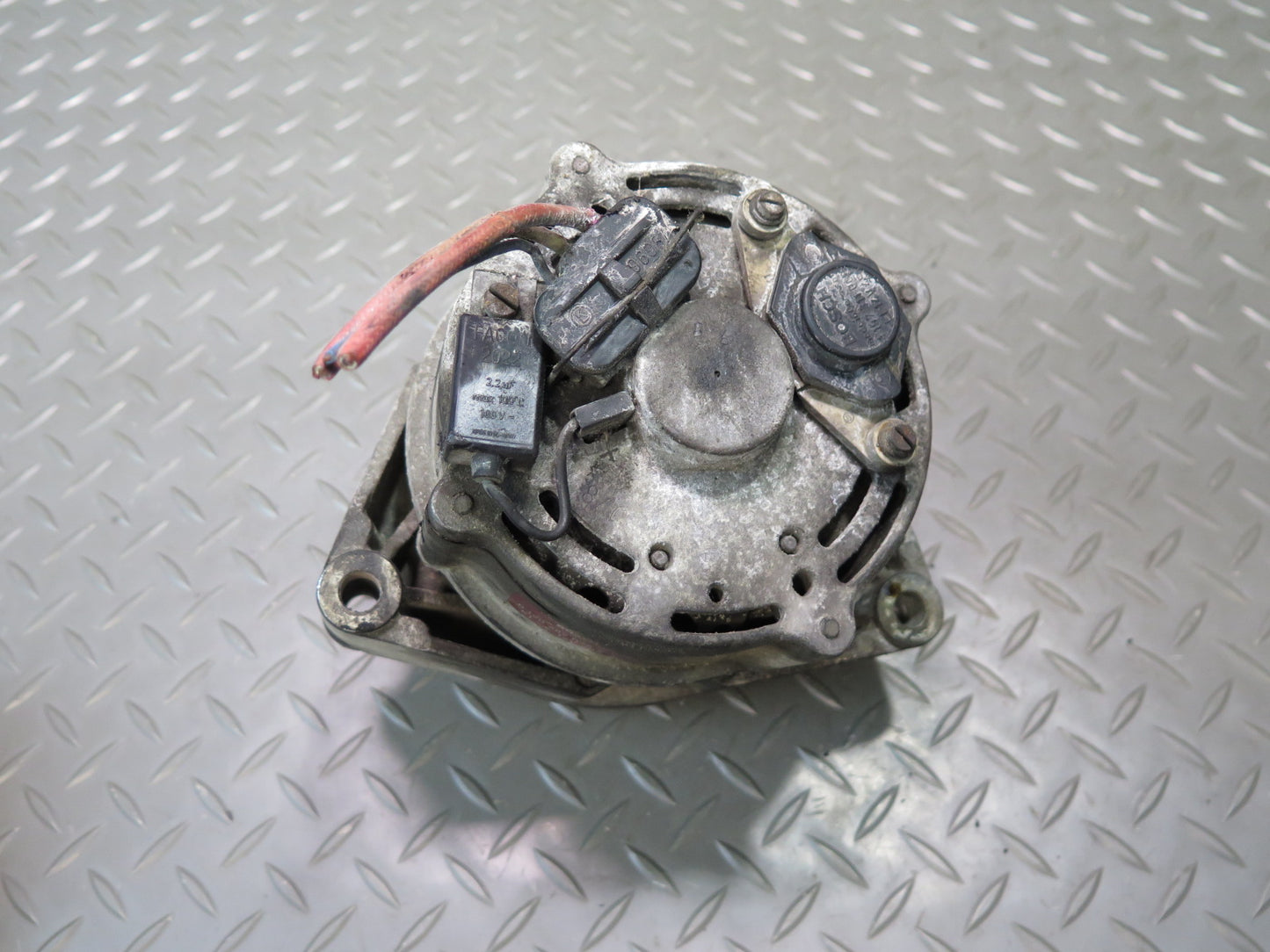 81-85 Mercedes R107 380SL 70AMP Engine Alternator Generator 0120489078 OEM