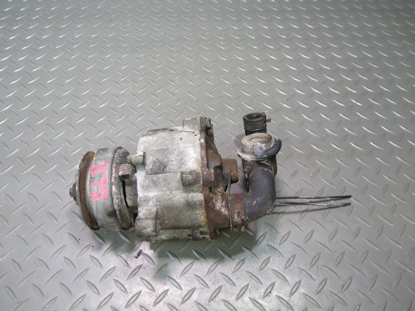 81-89 Mercedes R107 380SL 560SL Air Injection Smog Pump 0001400885 OEM