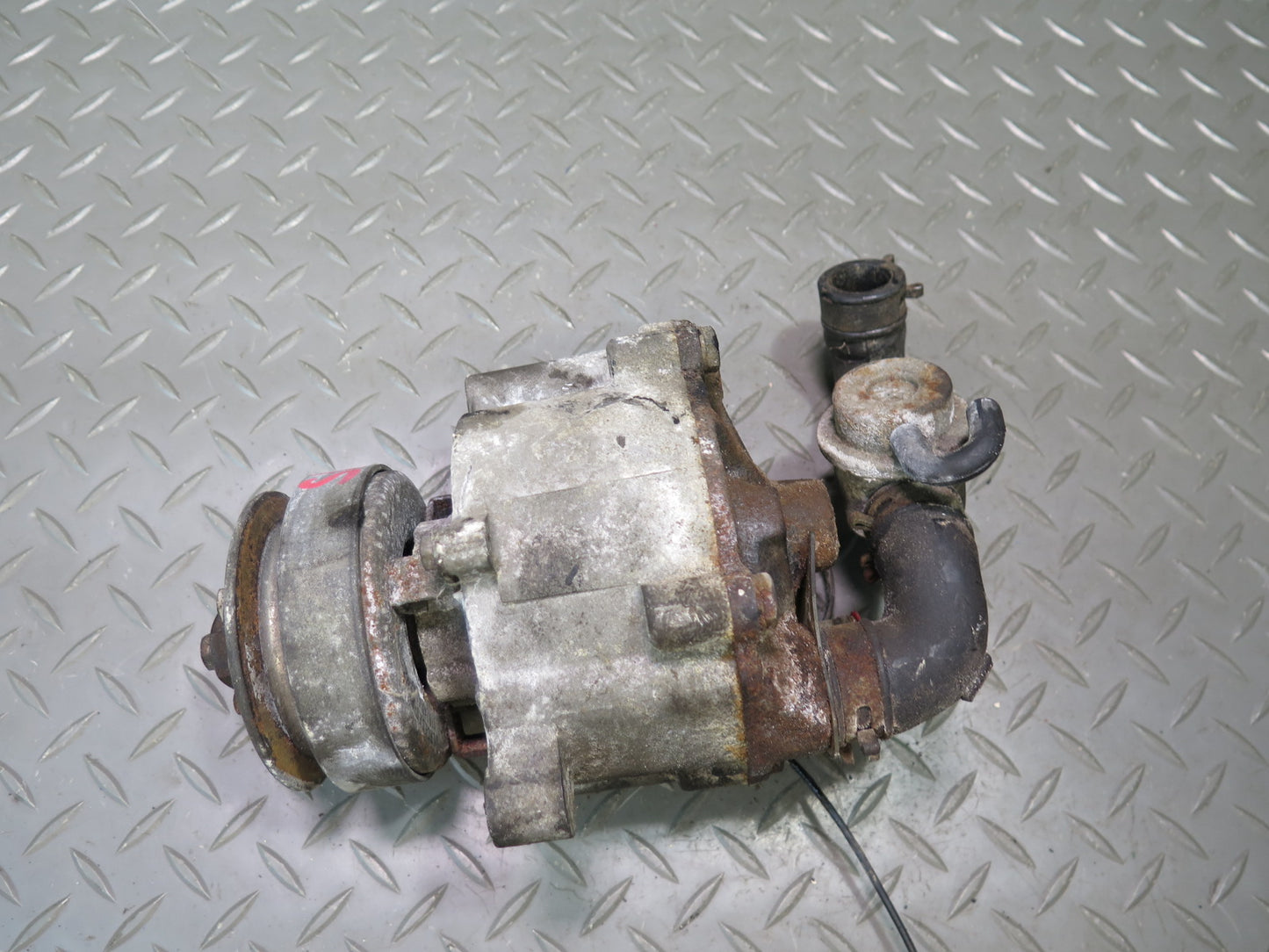 81-89 Mercedes R107 380SL 560SL Air Injection Smog Pump 0001400885 OEM