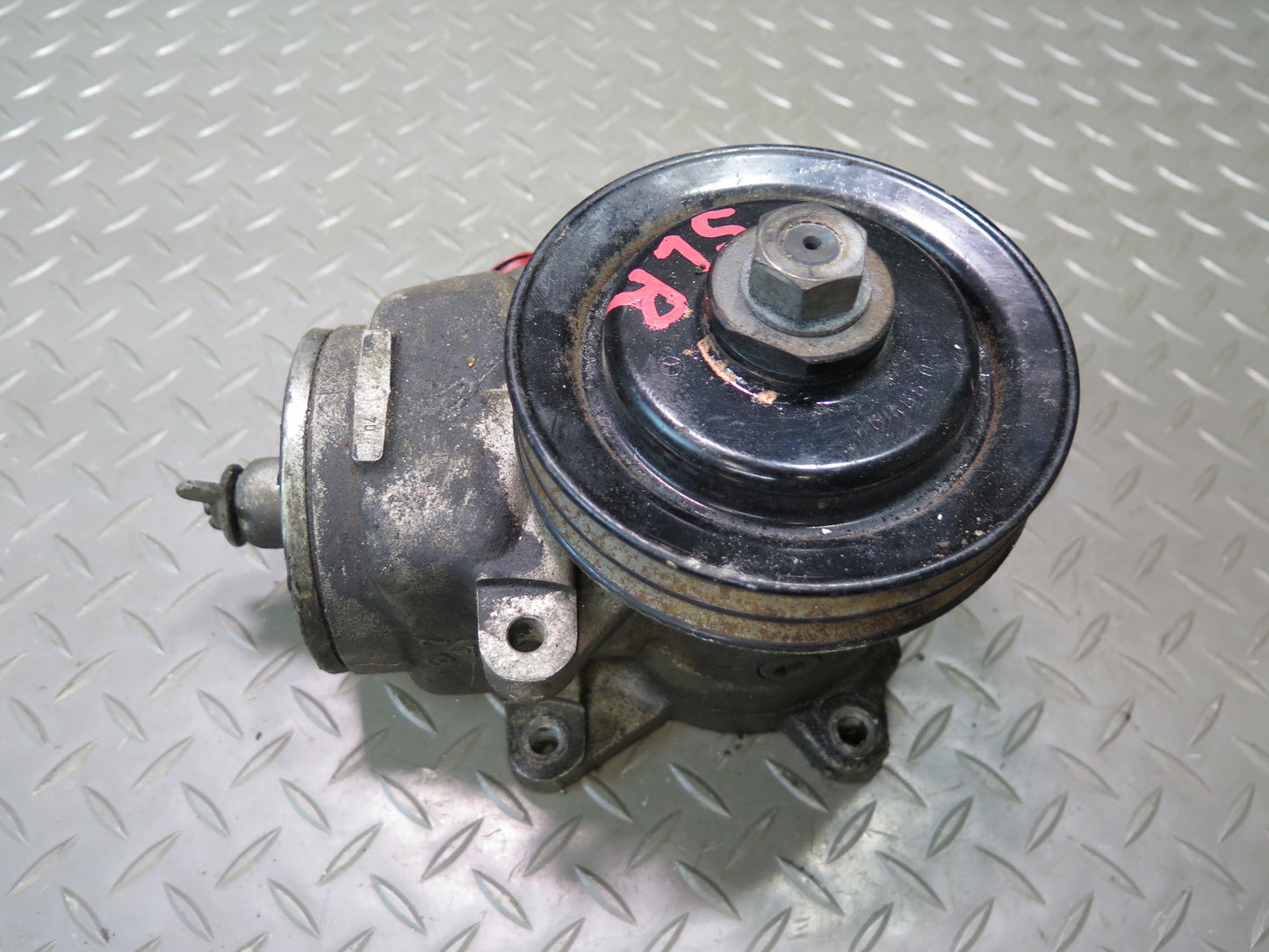 73-85 Mercedes R107 380SL 450SL Power Steering Pump Motor OEM