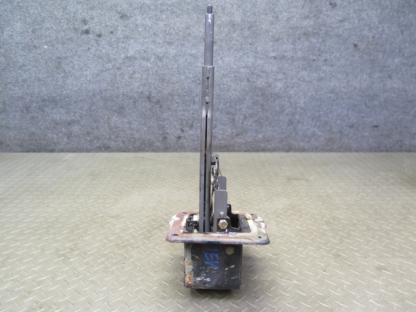 97-03 VW Eurovan T4 A/T Automatic Transmission Shifter w Cable OEM