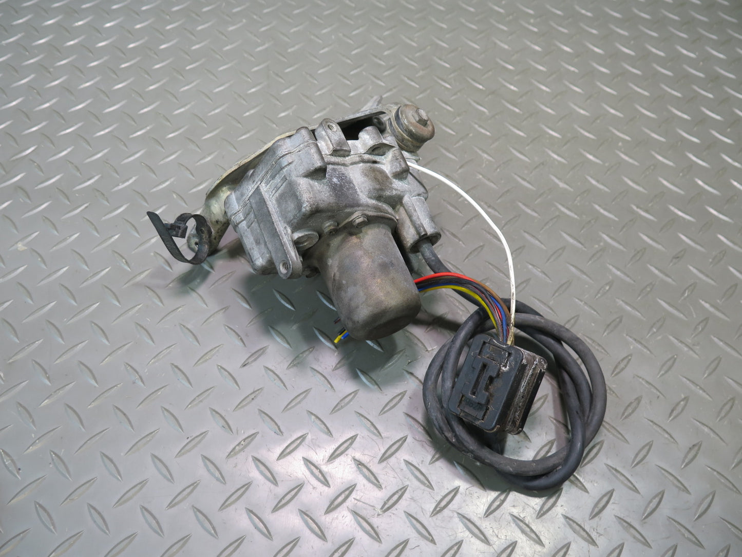 81-89 Mercedes R107 380SL 560SL Cruise Control Actuator Motor 0015457532 OEM