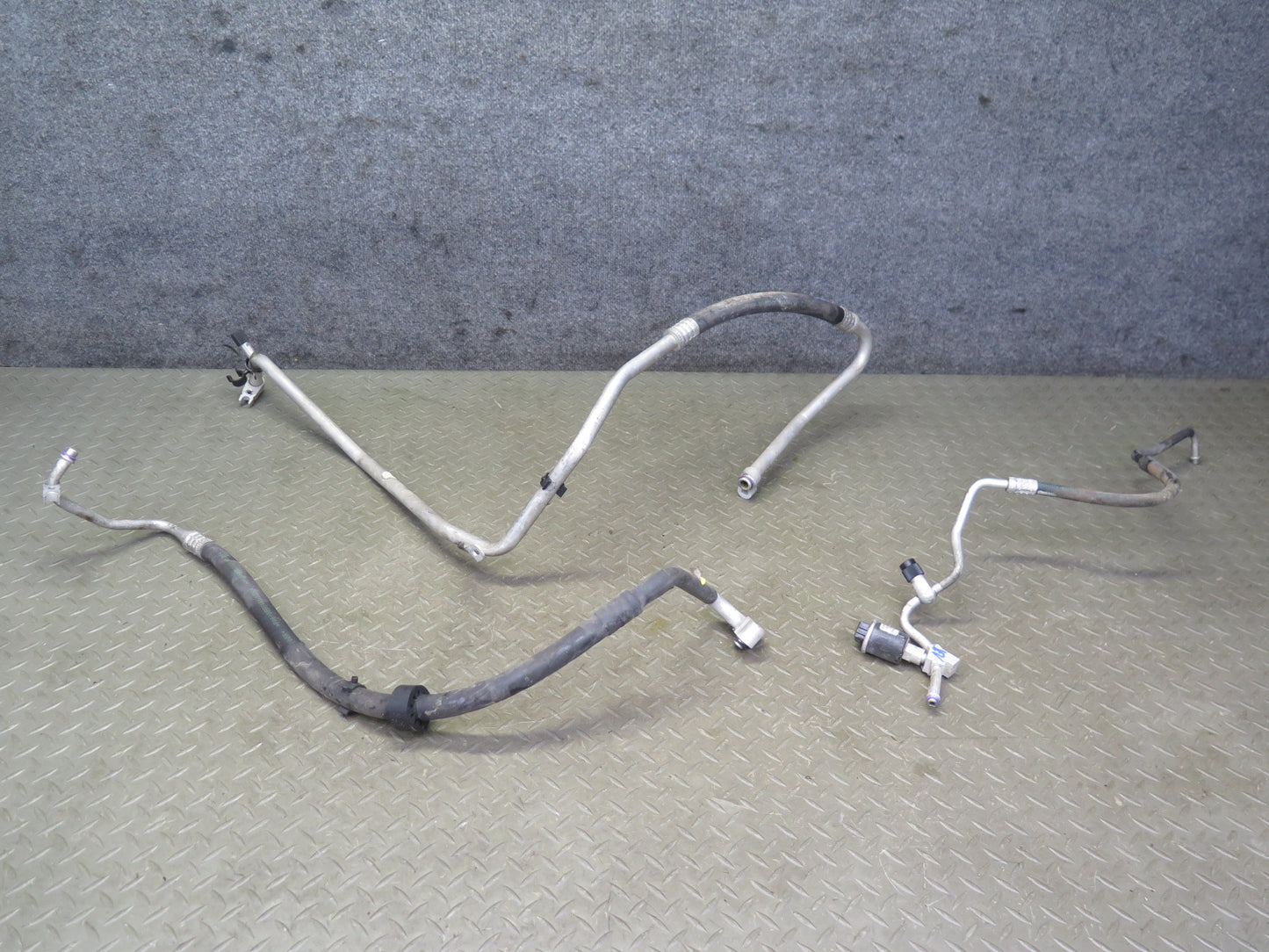 01-03 VW Eurovan T4 2.8L Set of 3 A/C Air Condition Hose Pipe Line OEM