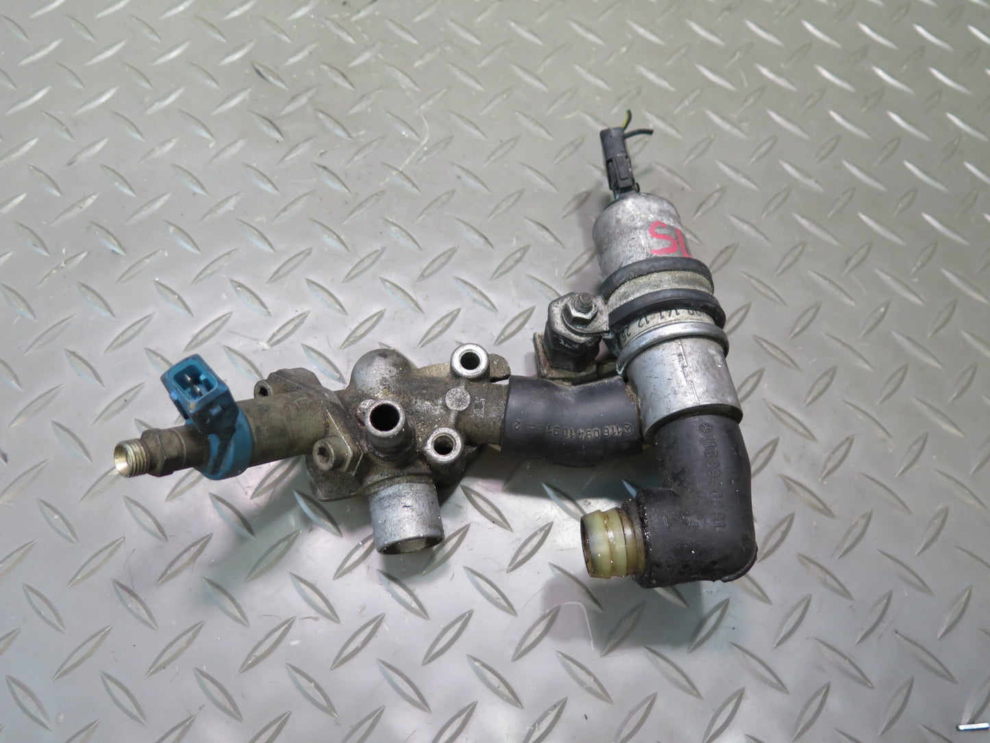 81-85 Mercedes R107 380SL M116.962 Cold Start Idle Air Control Valve OEM