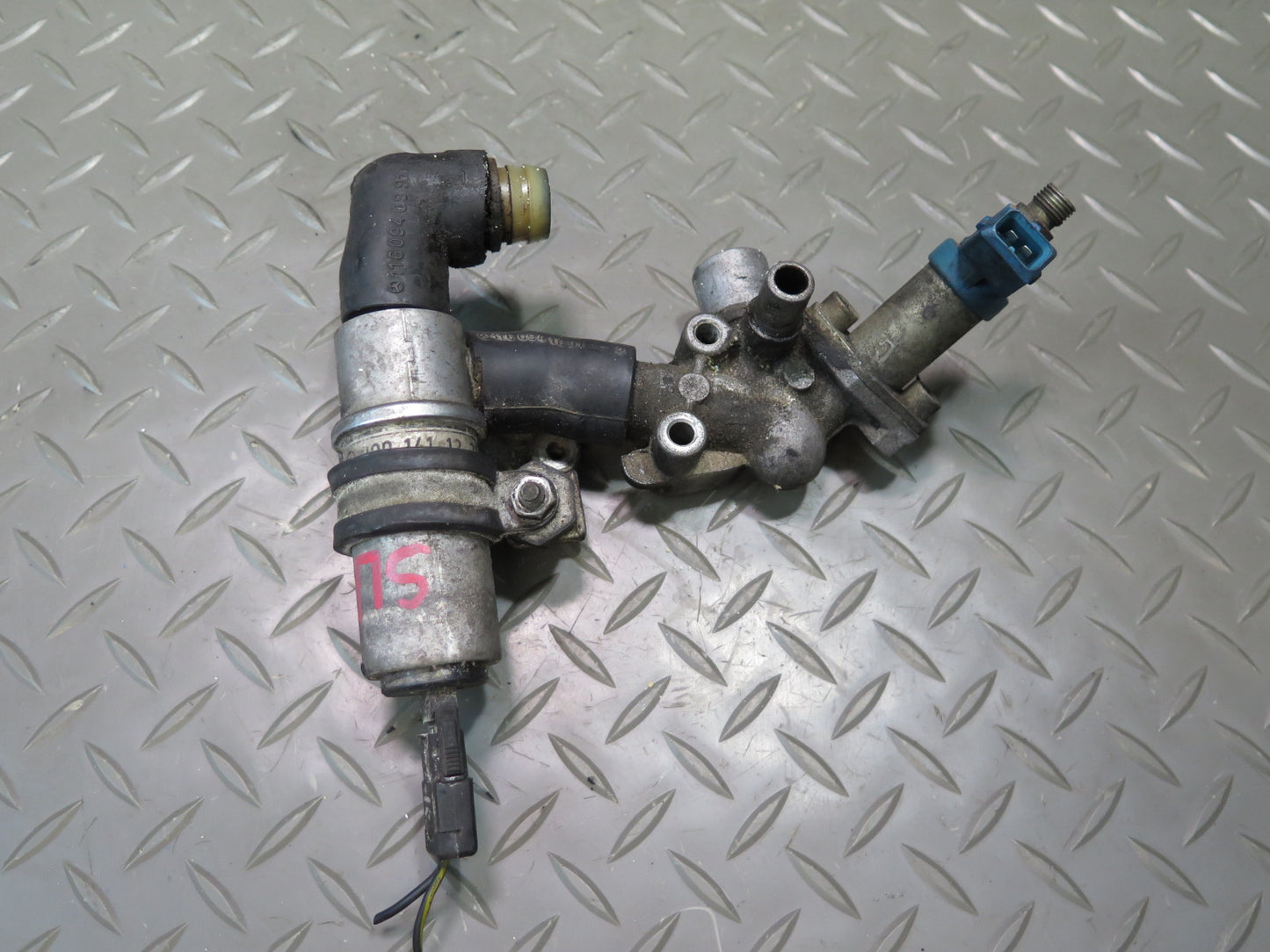 81-85 Mercedes R107 380SL M116.962 Cold Start Idle Air Control Valve OEM