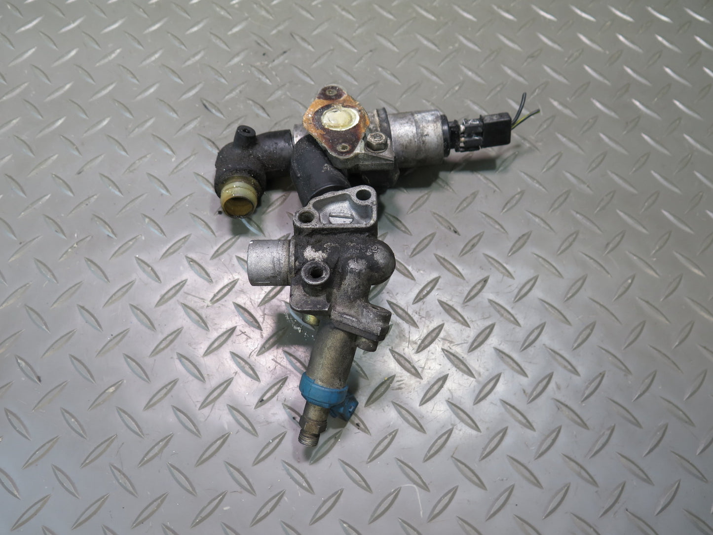 81-85 Mercedes R107 380SL M116.962 Cold Start Idle Air Control Valve OEM