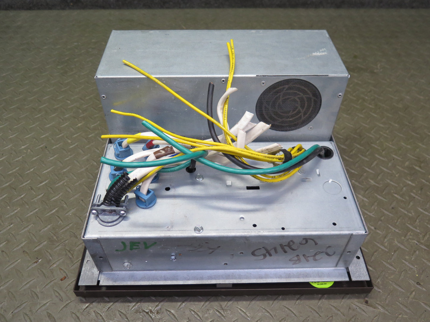 02-03 VW Eurovan T4 Winnebago Vista Magnetek 7345 Power Converter Charger 45 AMP