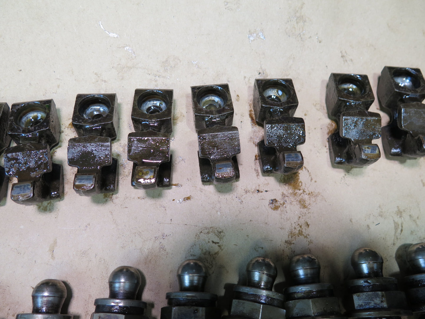 81-85 Mercedes R107 380SL 48pcs Engine Valve Rocker Arm & Arm Ball Stud Set OEM