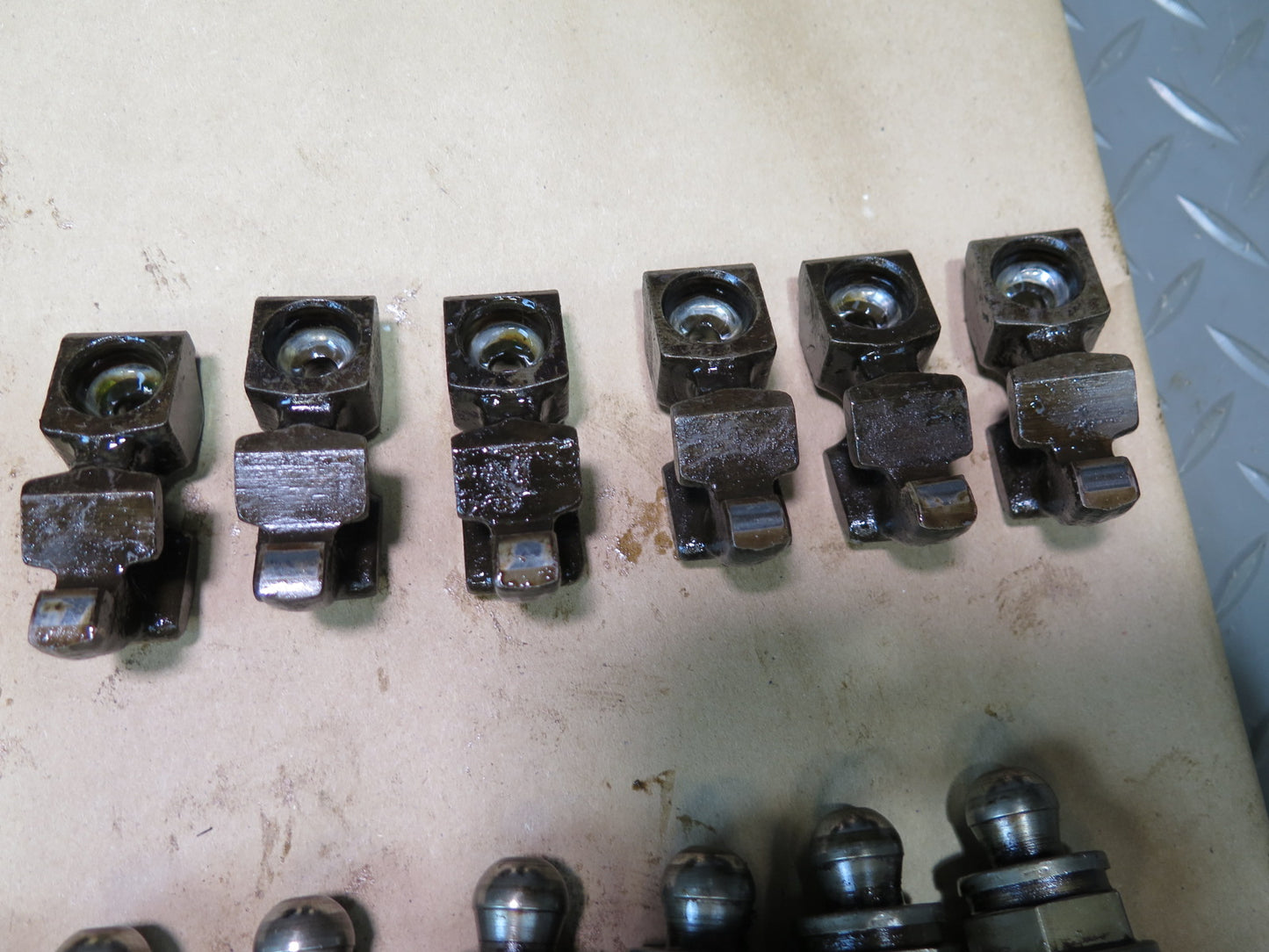 81-85 Mercedes R107 380SL 48pcs Engine Valve Rocker Arm & Arm Ball Stud Set OEM