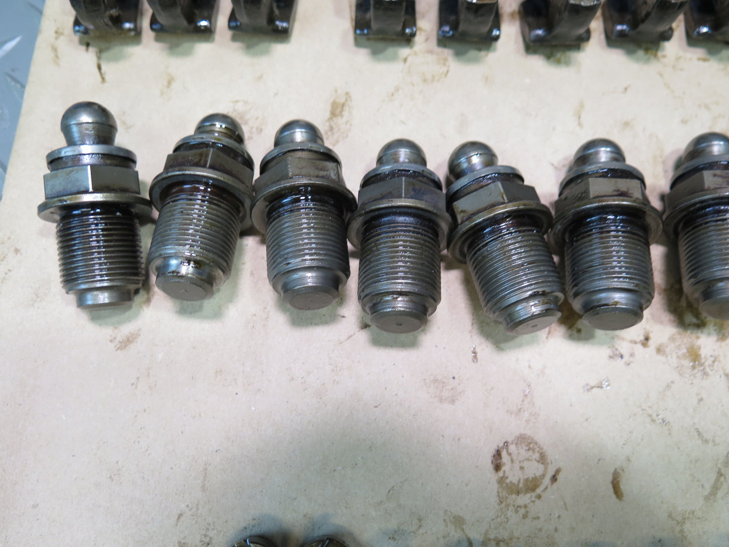 81-85 Mercedes R107 380SL 48pcs Engine Valve Rocker Arm & Arm Ball Stud Set OEM
