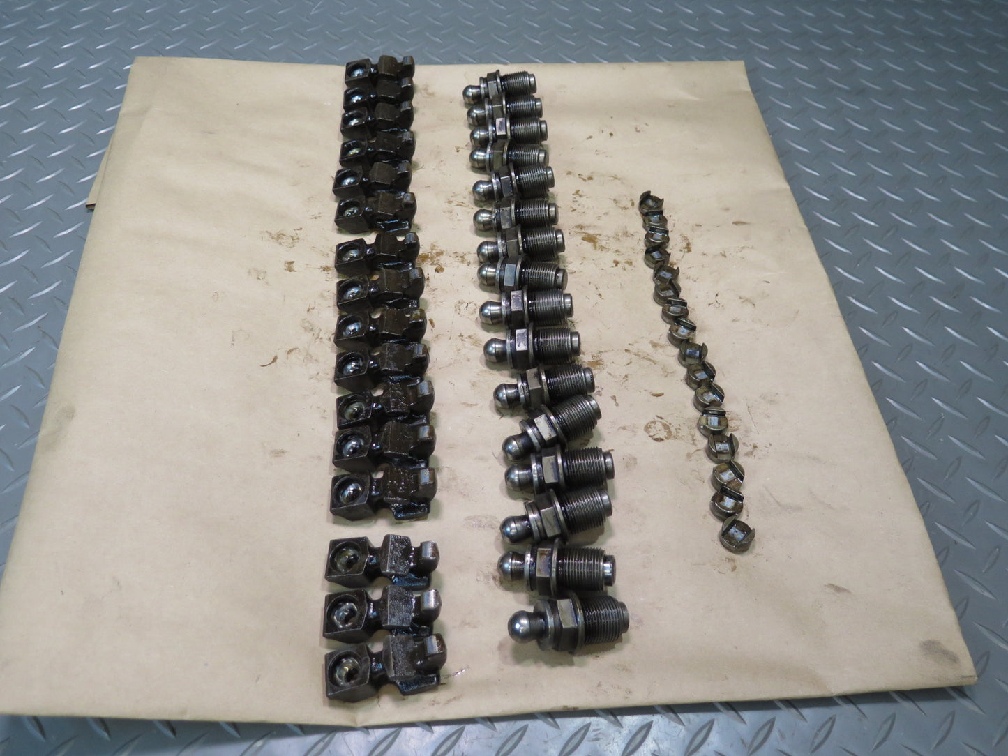 81-85 Mercedes R107 380SL 48pcs Engine Valve Rocker Arm & Arm Ball Stud Set OEM